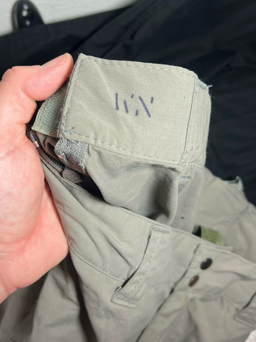 Patagonia PCU Level 5 Soft Shell Cold Weather Pants Size Large Regular - Picture 6 of 6
